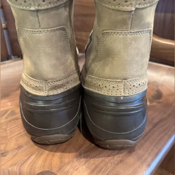 North Face Shellista II Mid Boot - Women's size 9.5. - Picture 3 of 8